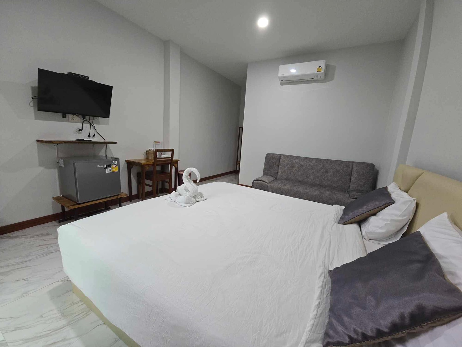 Room 1