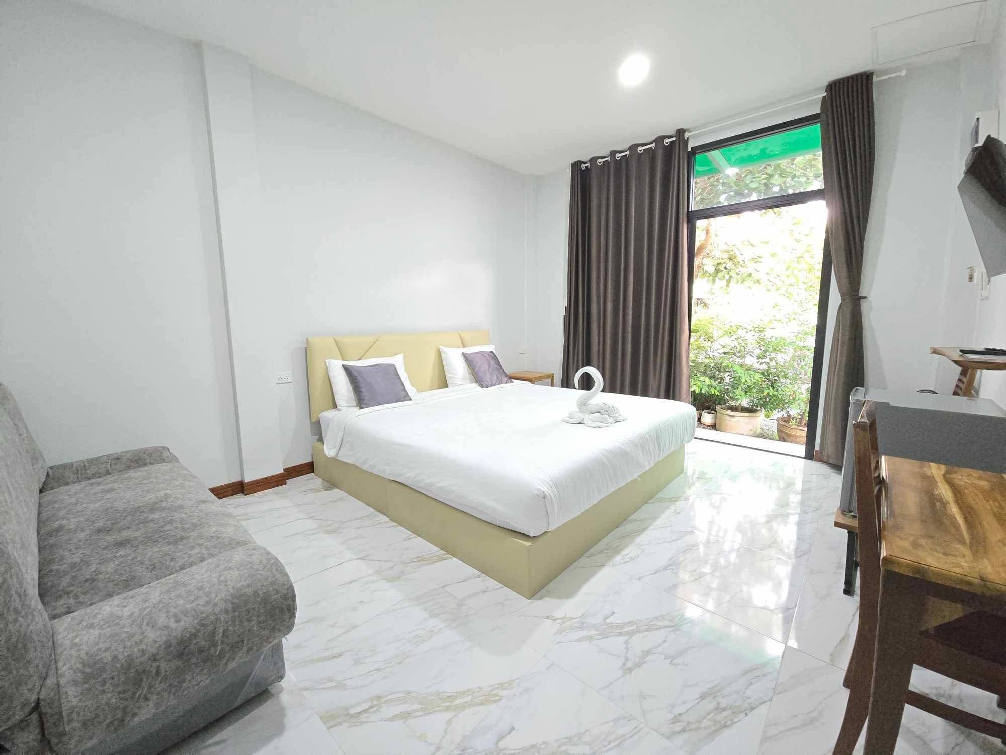 Room 3 Pic 3