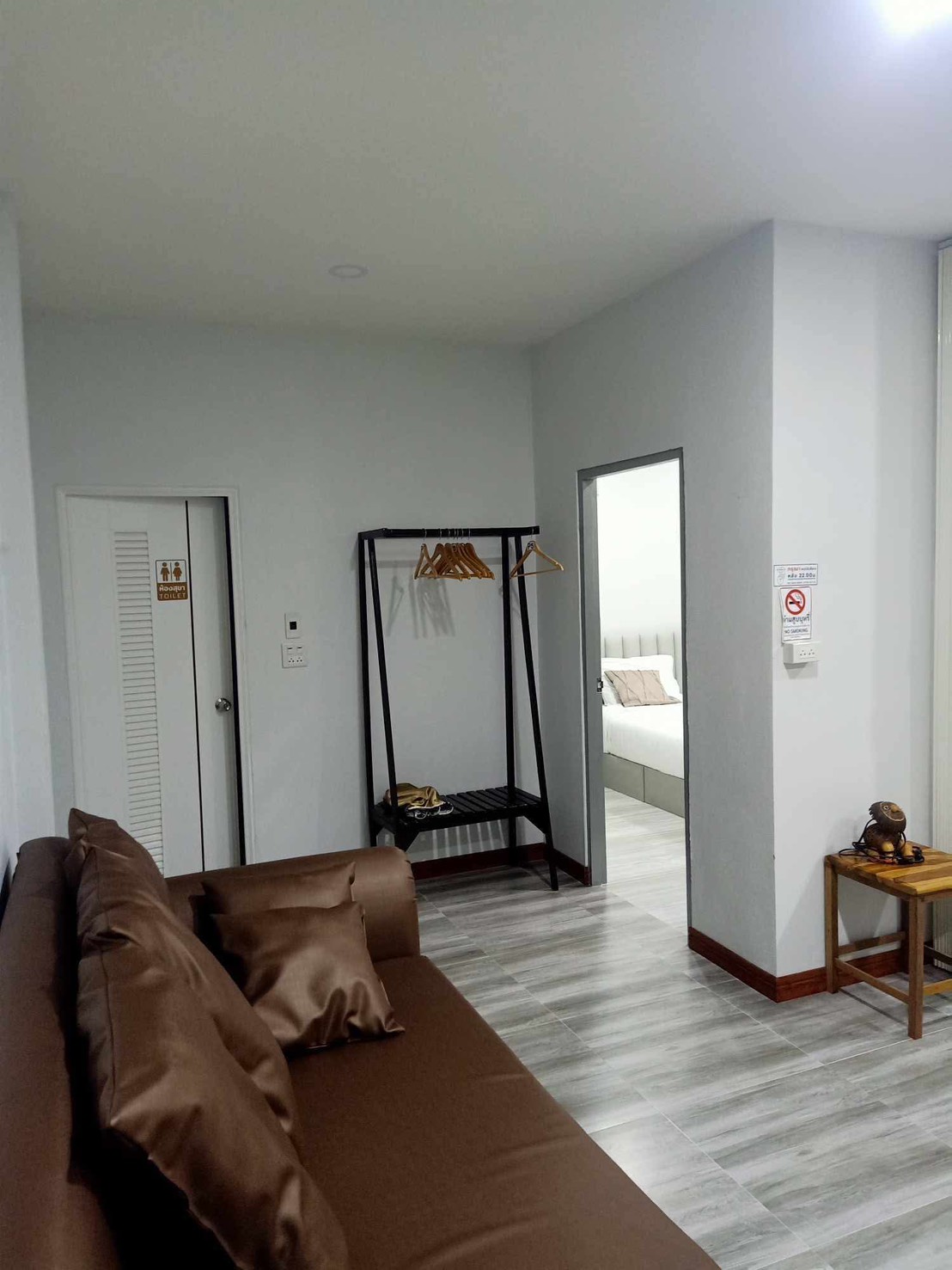 Room 4 Pic 3